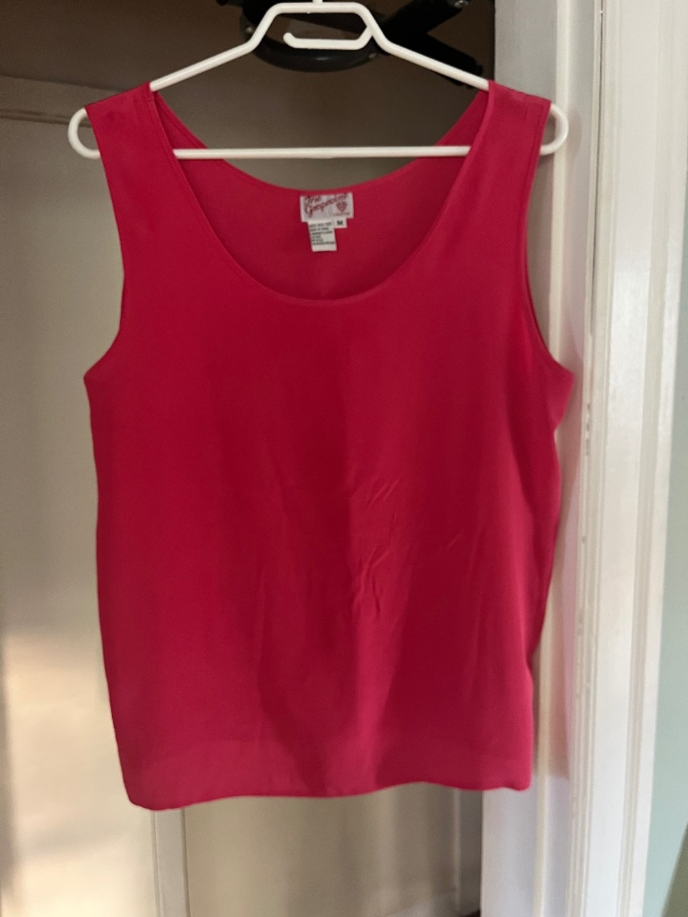 Vintage 90s Fuchsia 100% Silk Tank Top Shell Blouse The Grapevine Medium